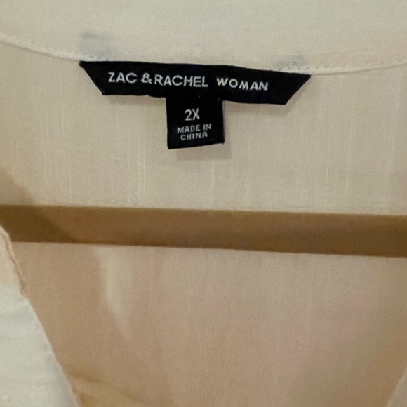 Zac & Rachel long sleeve blouse available- size 2x - Picture 3 of 4